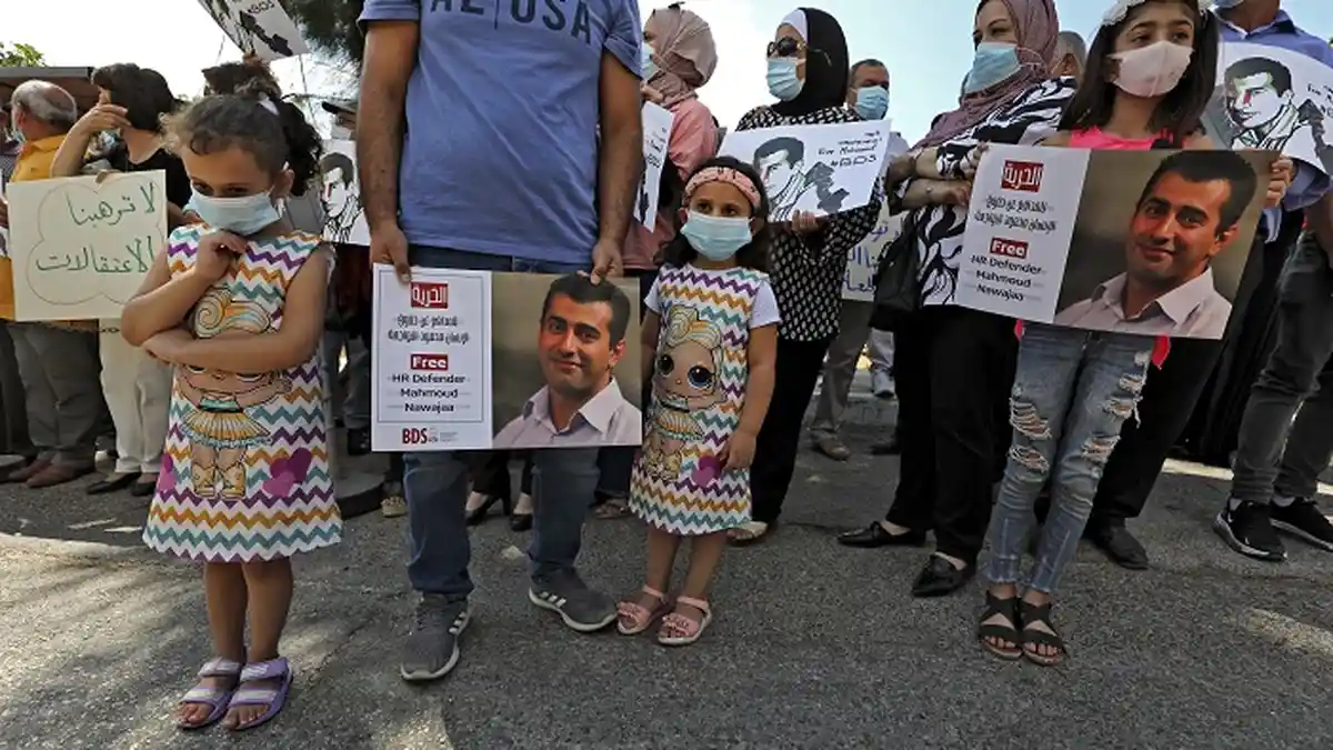 Warga Palestina Demo Kantor Diplomatik Jerman, Tuntut Pembebasan Mahmoud Nawajaa dari Penjara Israel