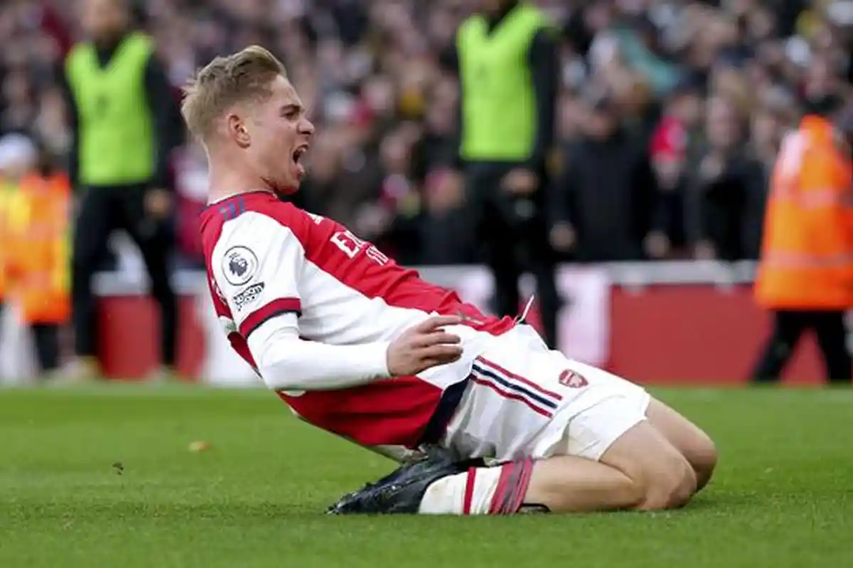 Alasan Smith Rowe dan Tomiyasu Lewatkan Pesta Gol Arsenal di Kandang West Ham
