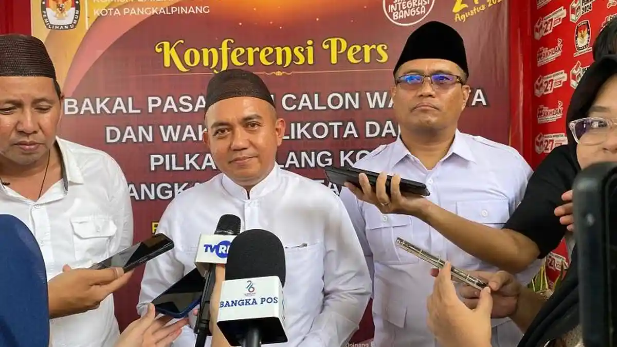Resmi Daftar ke KPU Pangkalpinang, Molen Sempat Berkaca-kaca: Ini Bukan Soal Kekuasaan, Tapi Hati