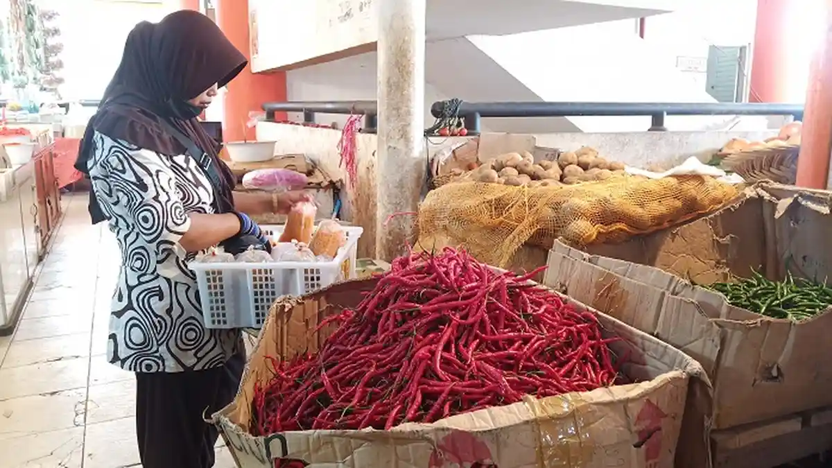 Harga Kebutuhan Pokok di Padang Selasa 21 Juli 2020, Bawang Merah Super dan Cabai Rawit Surian Naik