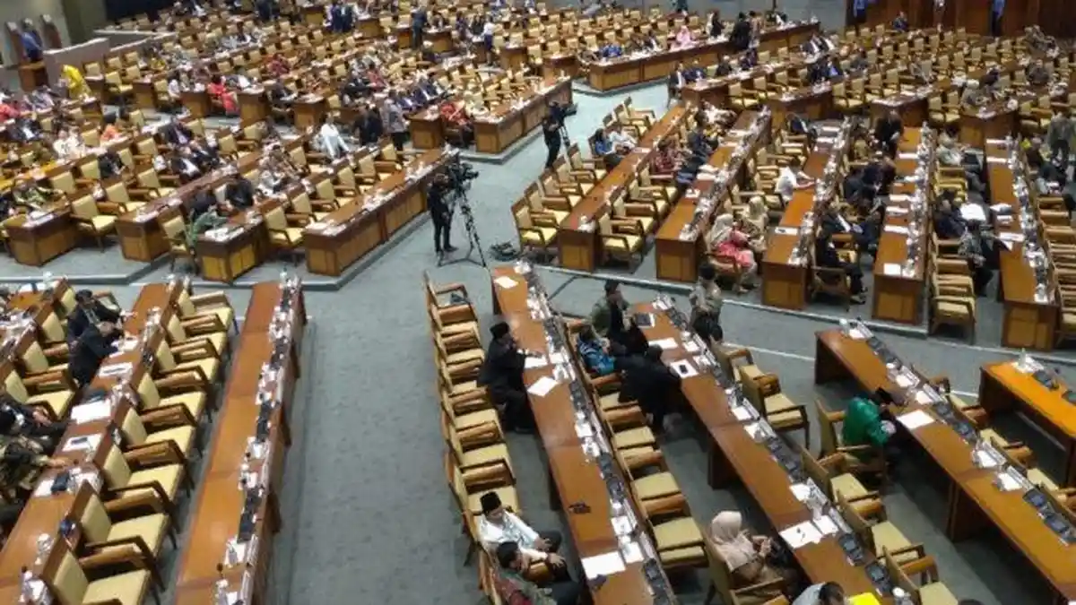 Daftar Nama 7 Caleg DPR RI Terpilih 2024 Batal Dilantik, 1 Mengundurkan Diri, 6 Diberhentikan