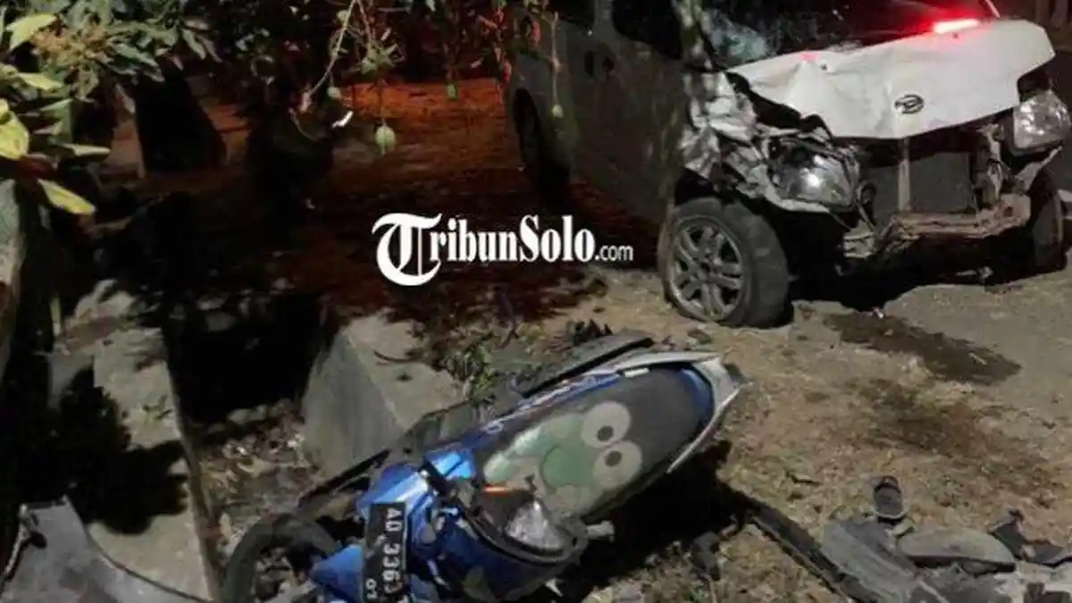 INNALILLAHI! Kecelakaan Maut di Sukoharjo, Mobil vs 2 Sepeda Motor, 3 Orang Tewas