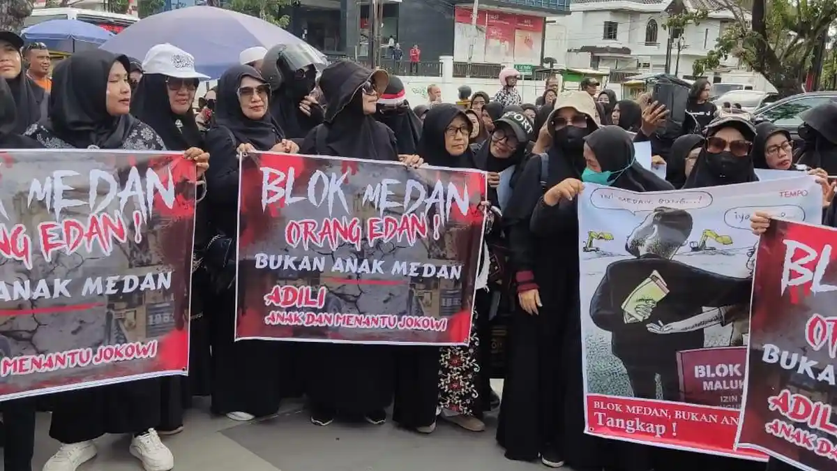 Emak-emak Geruduk Kantor Gubernur Sumut, Tolak Blok Medan dan Cawe-cawe Politik