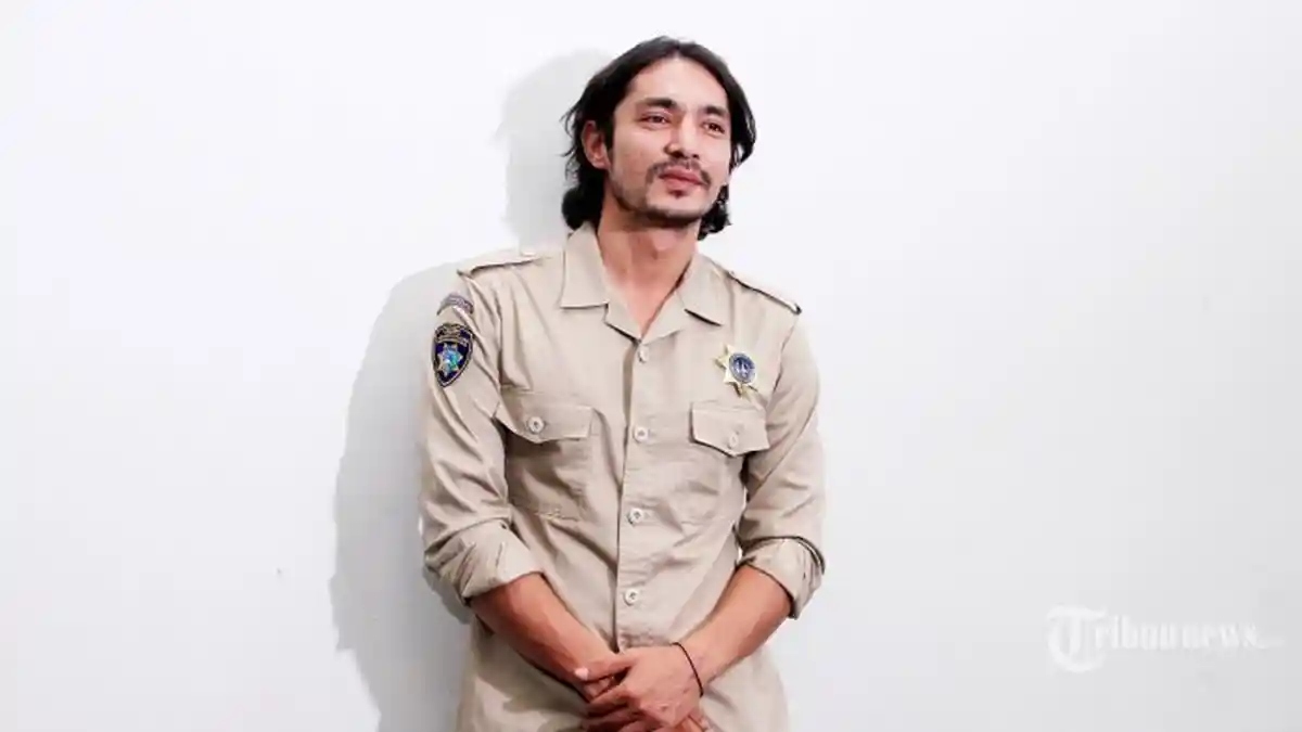TRIBUNWIKI: Jadi Bintang Gundala, Ini Profil Abimana Aryasatya