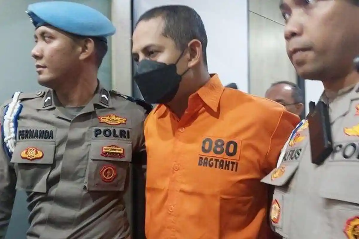 Jeritan Ibu Korban Pencabulan Eks Kapolres Ngada: F Minta Izin Bermain Namun Menjual Anak Kami 