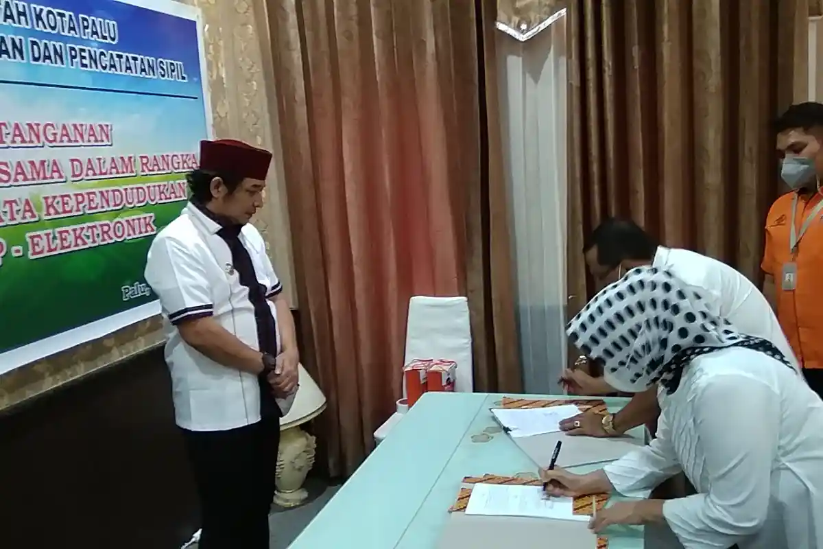 Datang Terlambat di MoU 3 Instansi di Palu, Pasha Ungu: Maaf Nalimpu Saya