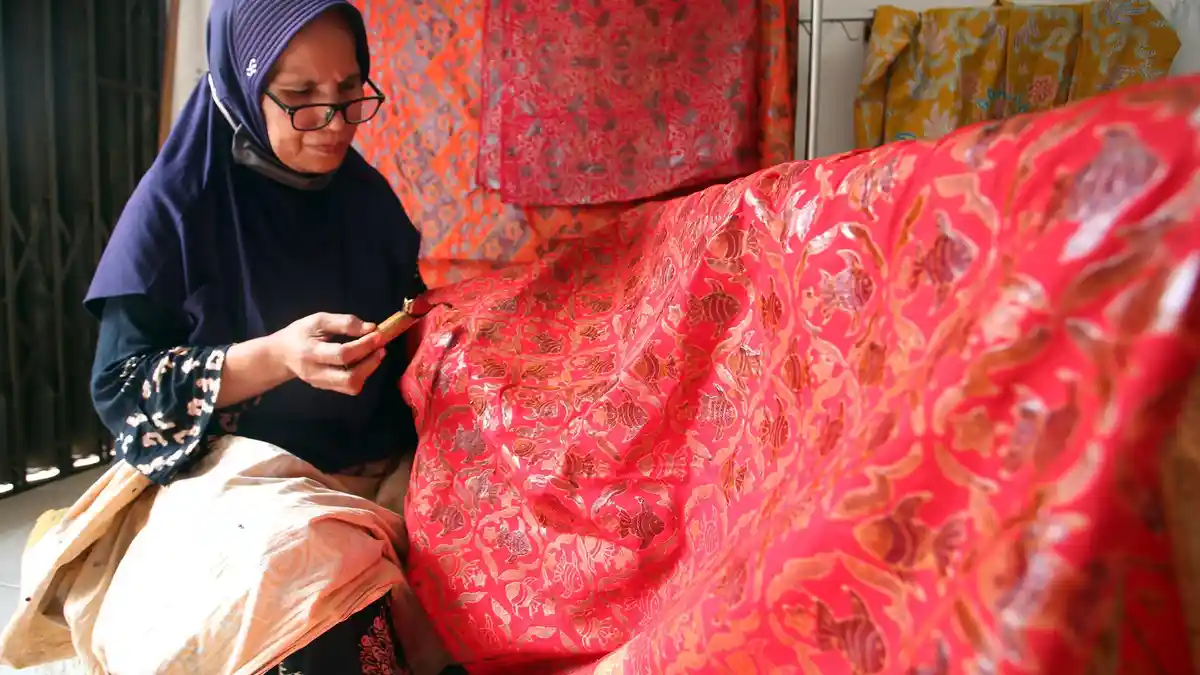 Diversifikasi Produk Kelapa Sawit Mampu Dimanfaatkan Industri Kerajinan dan Batik