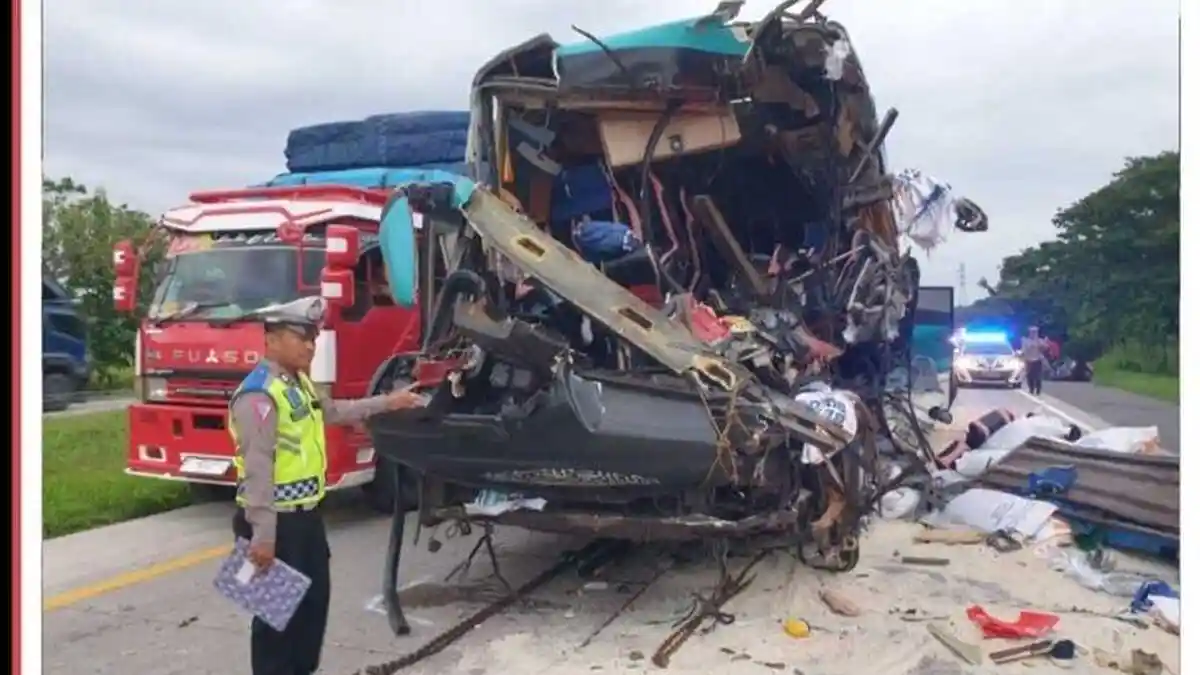 Ini Penyebab Bus Pariwisata Pembawa Rombongan Warga Cilegon Kecelakaan di Tol Cipali