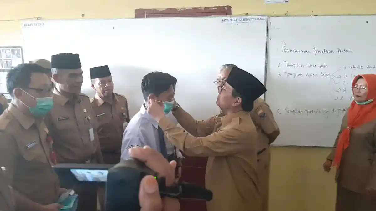 Kurangi Dampak Kabut Asap, Dinas Pendidikan Jambi Rencanakan Kurangi Jam Belajar