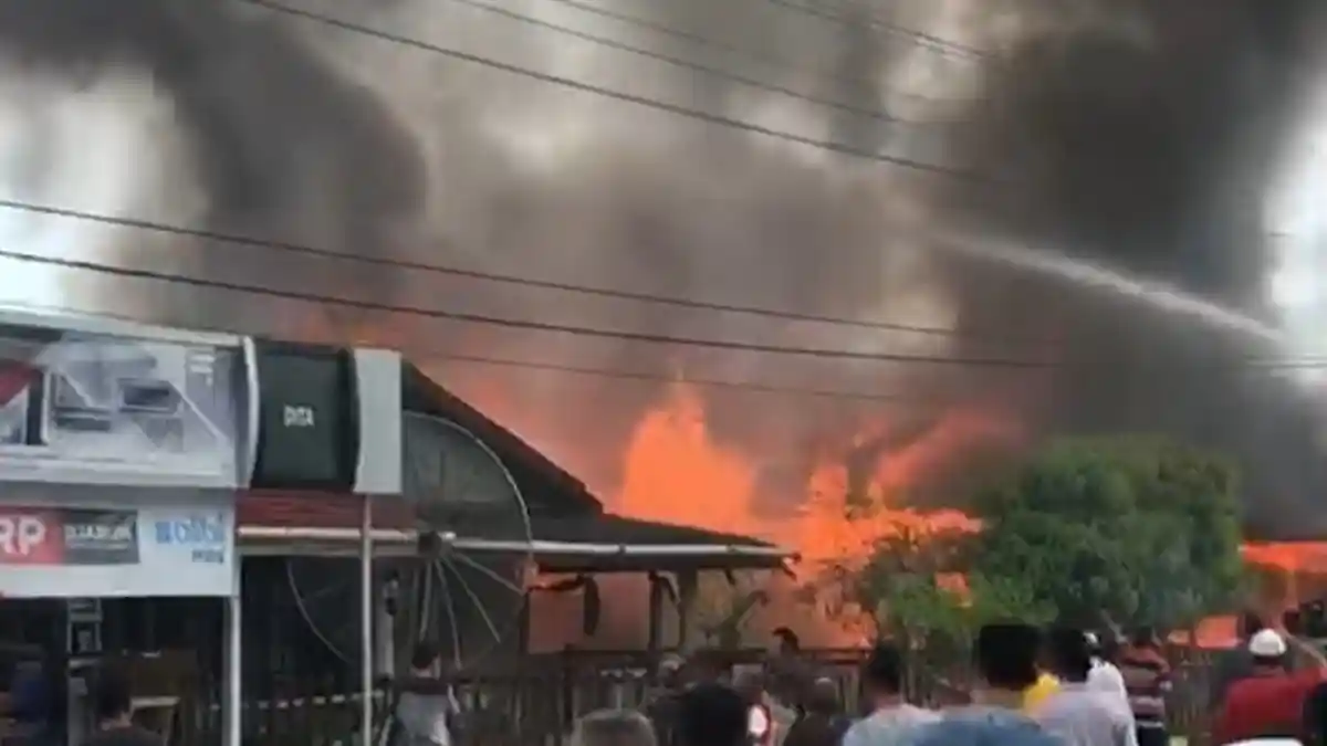 Teriakan Histeris Warnai Kebakaran Rumah di Aceh Singkil