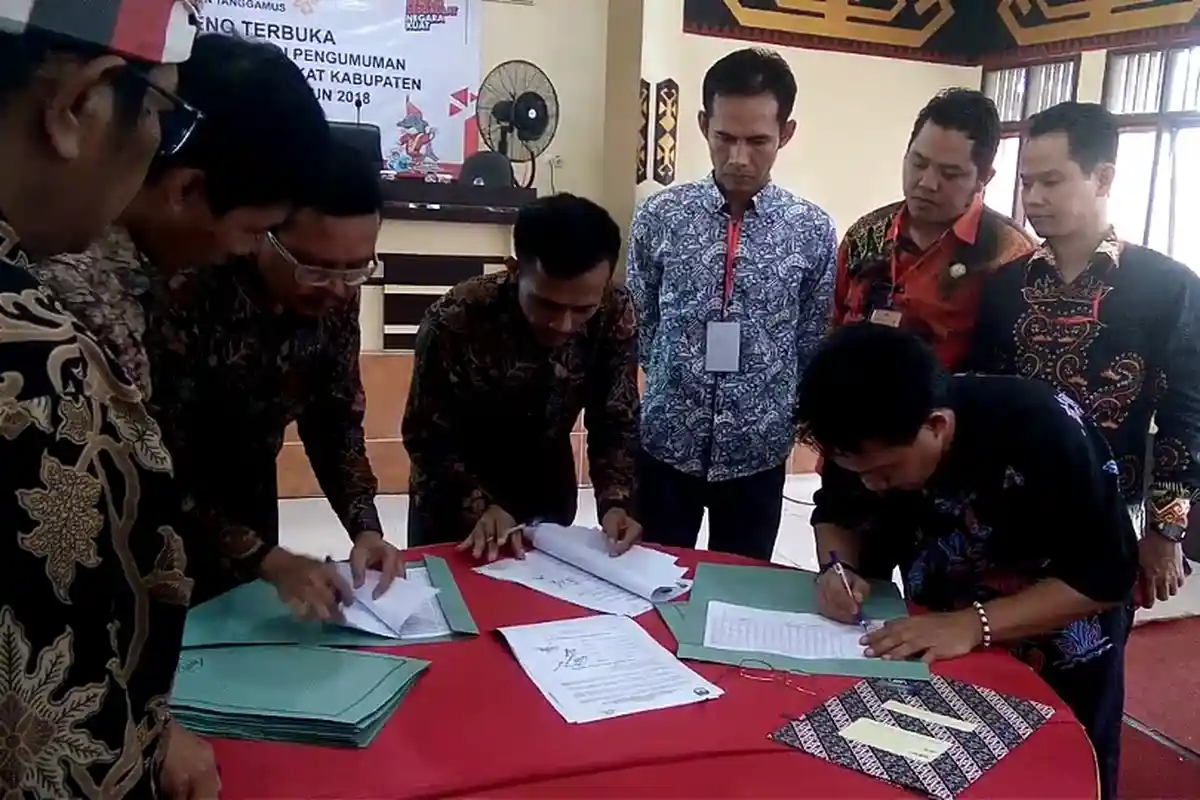 Saksi 2 Paslon Pilgub Lampung Tolak Tanda Tangani Hasil Pleno KPU Tanggamus