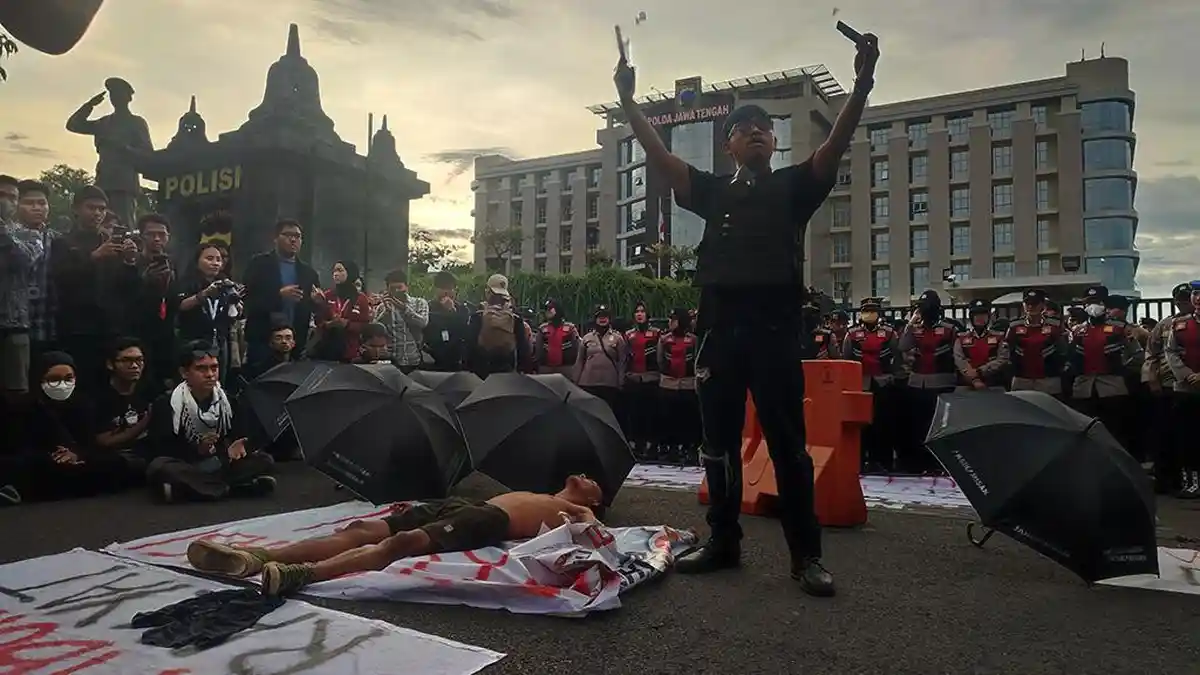 Siapa Sosok Wartawan Datang bersama Polisi Intervensi Keluarga Gamma Korban Tembak Mati Aparat?