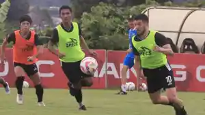 LUCAS-SALINAS1.jpg