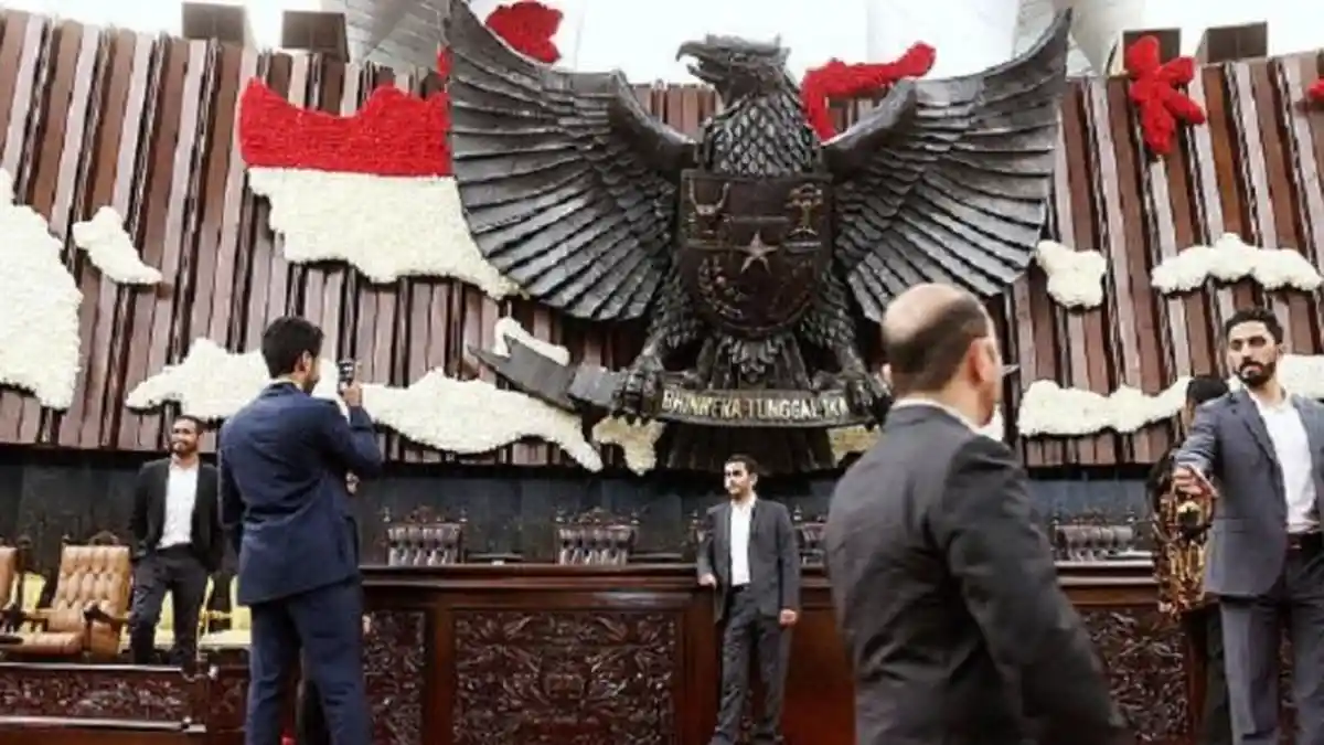 Protokoler Kerajaan Arab Saudi Tinjau Gedung DPR, Tempat Duduk Raja Salman Diperiksa