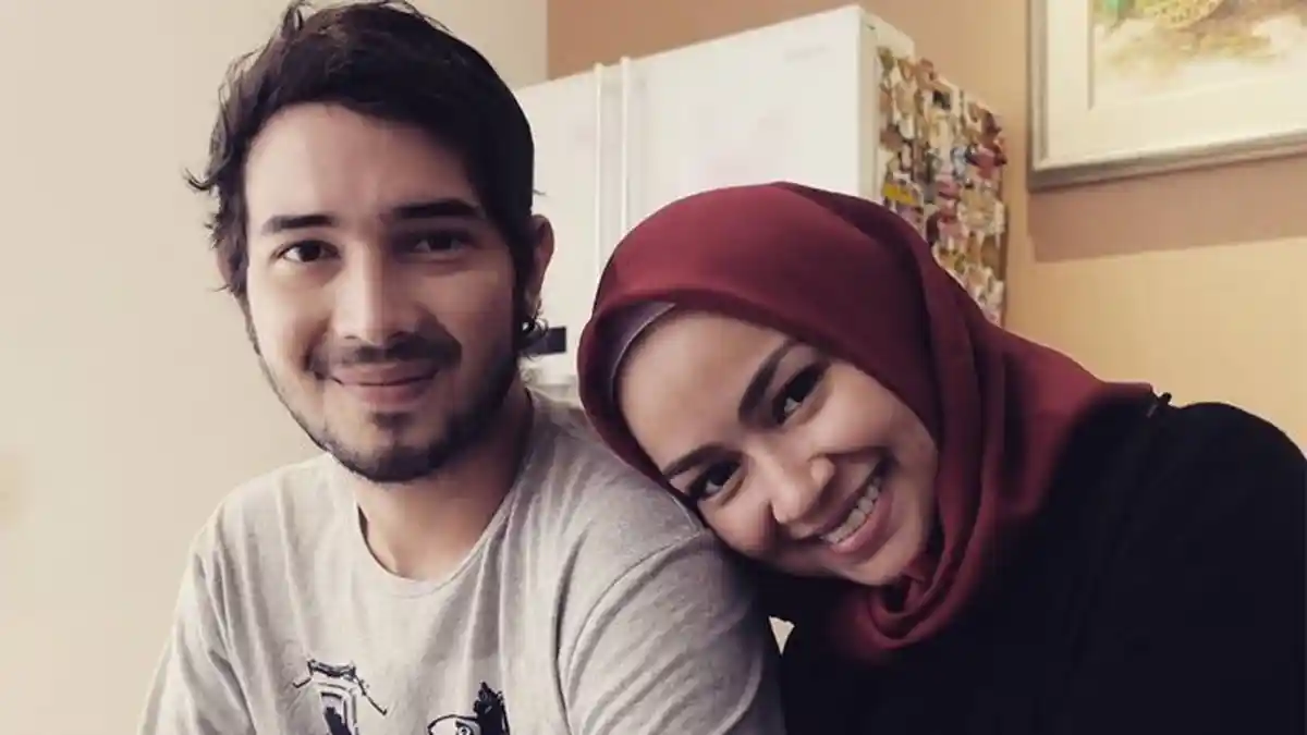 Gemuk Pasca-Melahirkan Takut Suami Selingkuh, Begini Jawaban Artis Dua Anak Ini