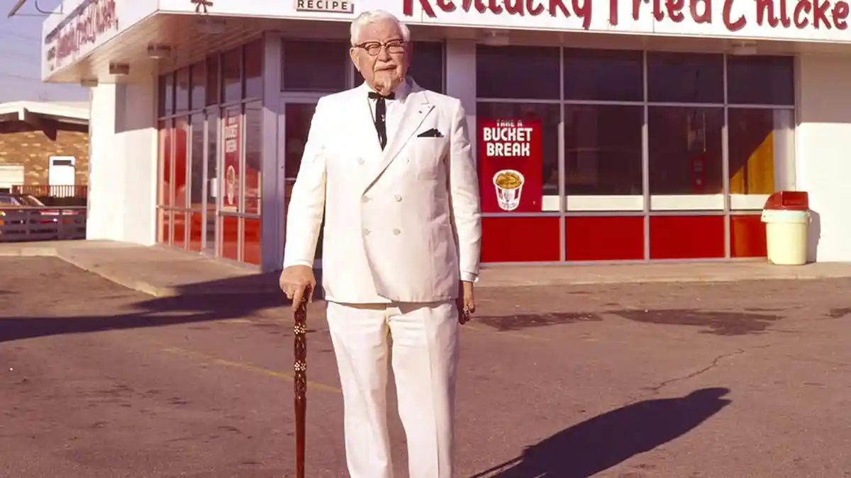 Kisah Kolonel Sanders Bangun Bisnis Hingga Sukses Temukan Resep Rahasia KFC