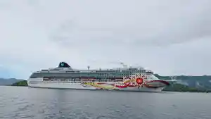 KAPAL-PESIAR-SANDAR.jpg