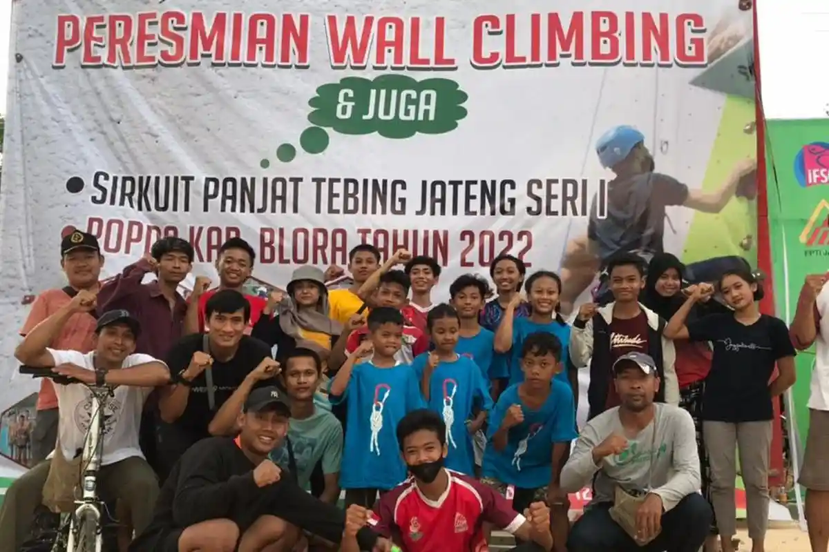 Empat Atlet Panjat Tebing Jepara Tembus 4 Besar pada Sirkuit Jateng Series 1 di Blora