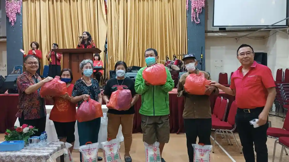 GBI My Family Gelar Bakti Sosial, Bagikan 150 Paket Imlek untuk Keluarga Kurang Mampu