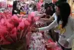 Asesoris Valentine Marak di Palembang