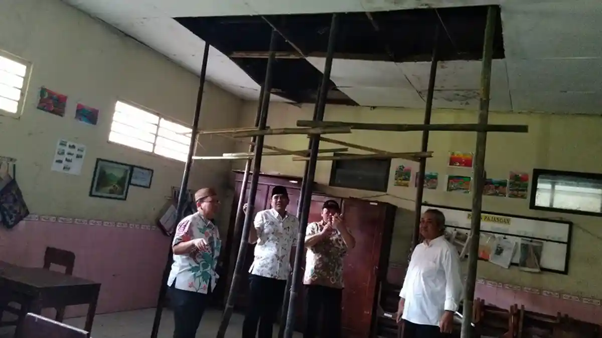 DPRD Kudus Minta Maaf, Perbaikan Ruang Kelas SDN Purwosari 02 Belum Terakomodasi