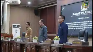 Ketua-DPRD-Tala-H-Khairil-Anwar-tengah-memimpin-rapat-paripurna-1.jpg