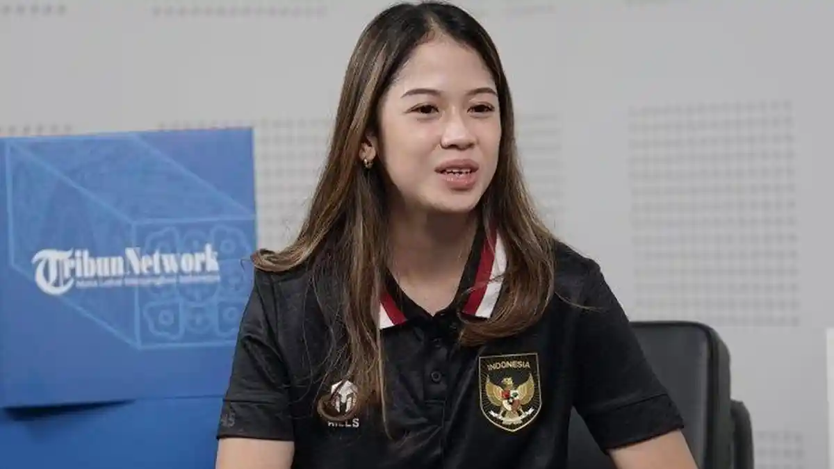 Sabina Katya Banting Setir ke Dunia Sepak Bola, Bincang Bersama Humas PT LIB