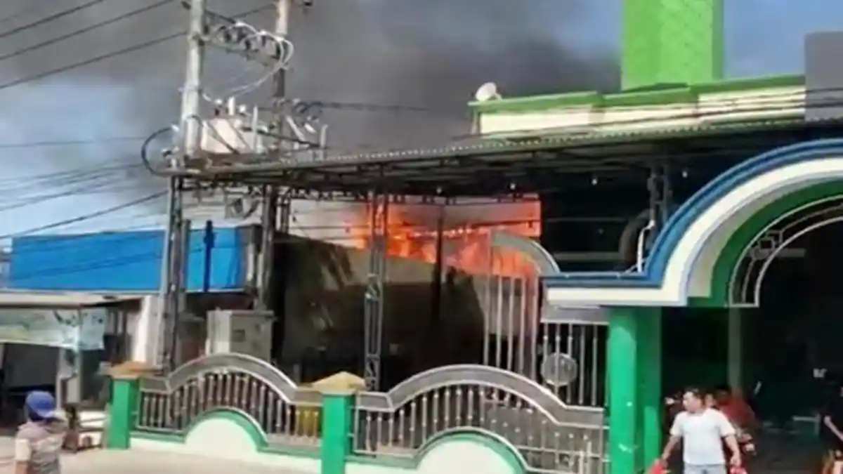 Kebakaran di Gunung Kelua Samarinda, Pemadaman Memakan Waktu Satu Jam Lebih