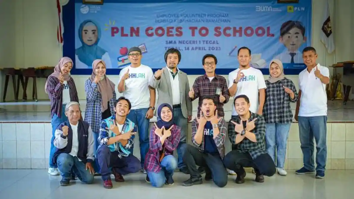 Program PLN Goes To School Gaungkan Semangat Transformasi PLN pada Generasi Muda