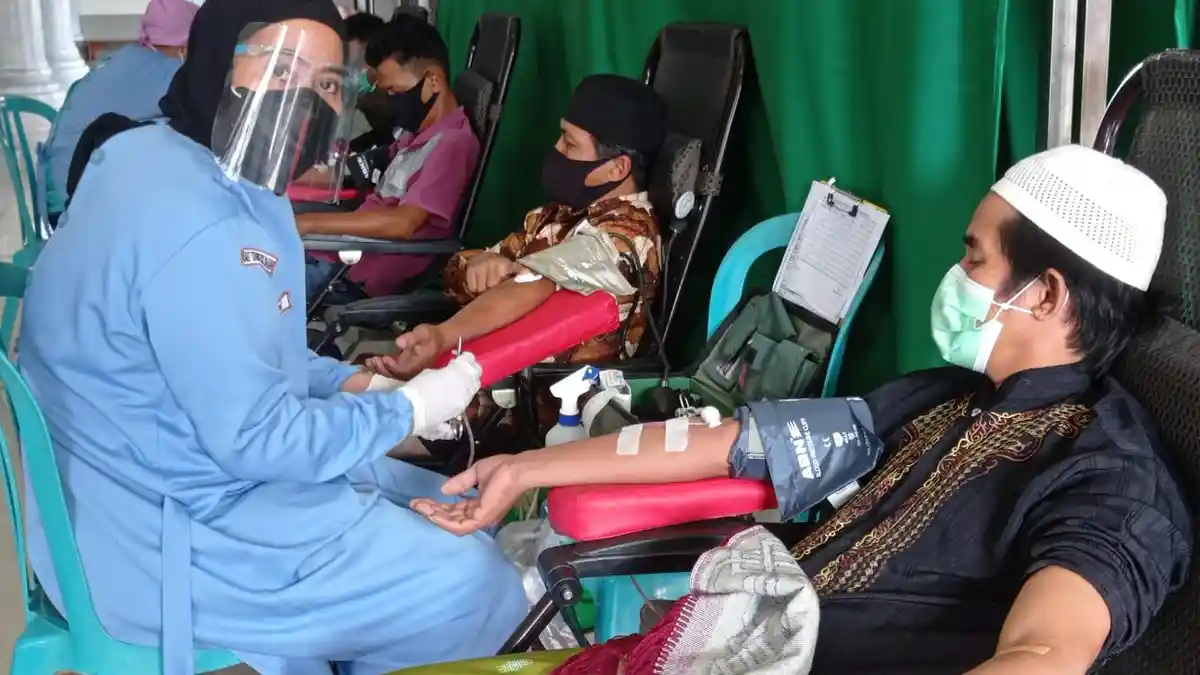 Palang Merah Indonesia Nunukan Gelar Program Jumat Berkah Sumbang Darah di Masjid Al Mujahidin