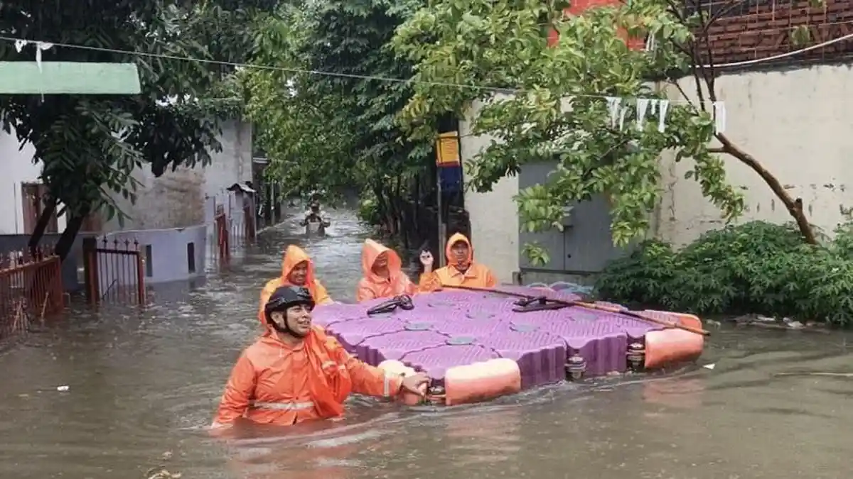 Jakarta Kebanjiran, di Rawa Terate Cakung Banjir Mencapai 120 Sentimeter