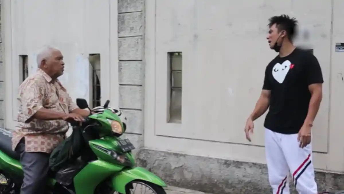 VIRAL Baim Wong Tegur Seorang Kakek, Aksinya Tuai Pro Kontra, Gara-gara Ngejar-ngejar Minta Duit