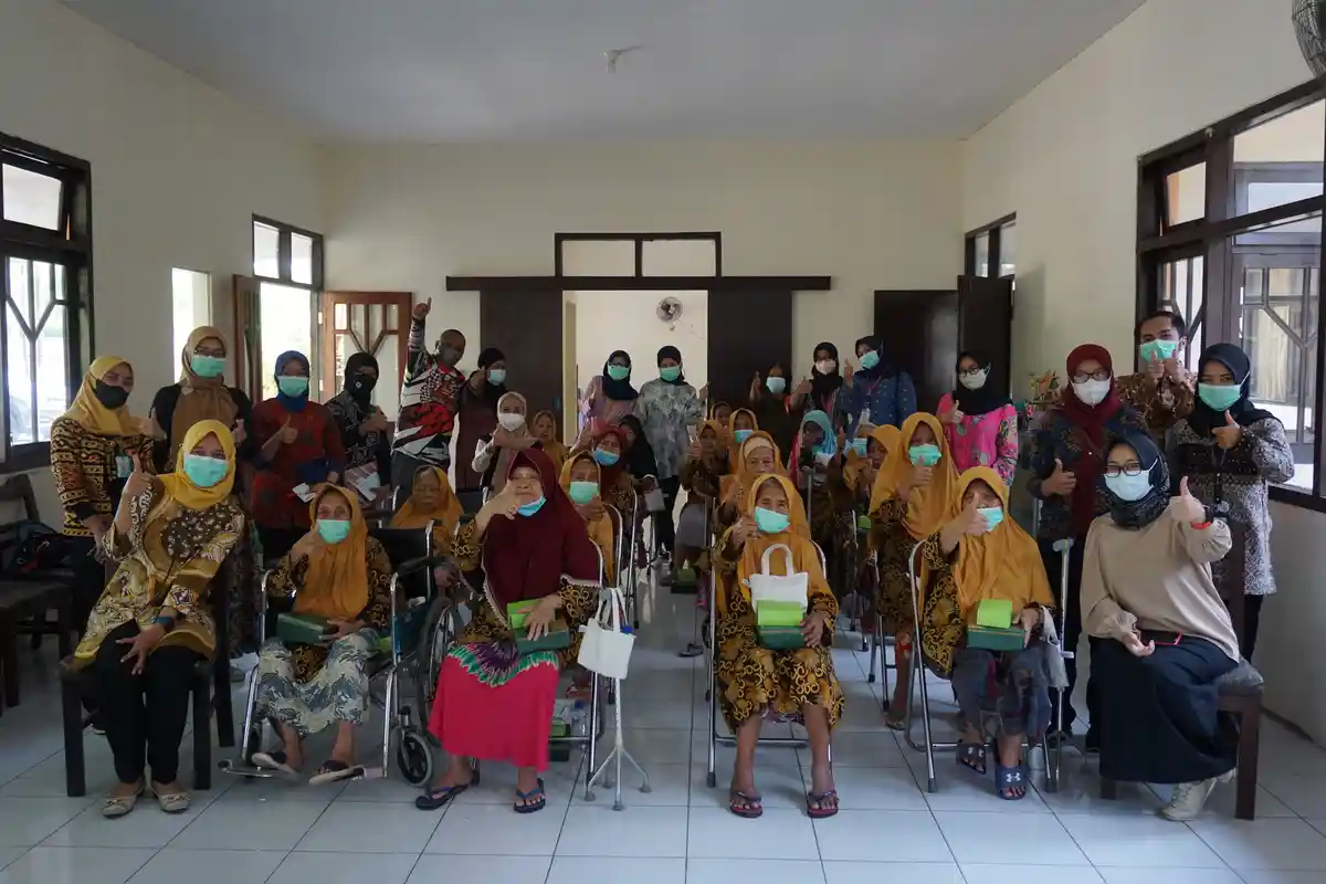 Lebih Dekat Dengan Masyarakat Jadi Poin dalam HUT ke-15 RS Permata Medika Semarang