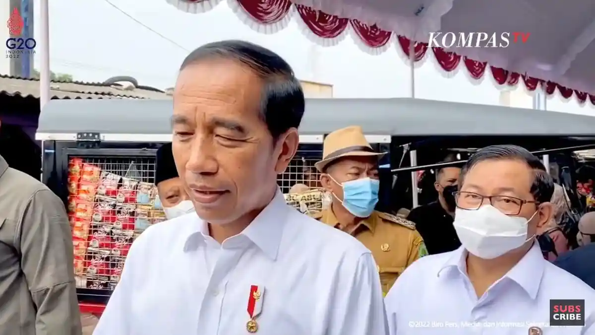 Ingatkan Relawan Tak Salah Pilih di 2024, Jokowi: Pemimpin yang ...