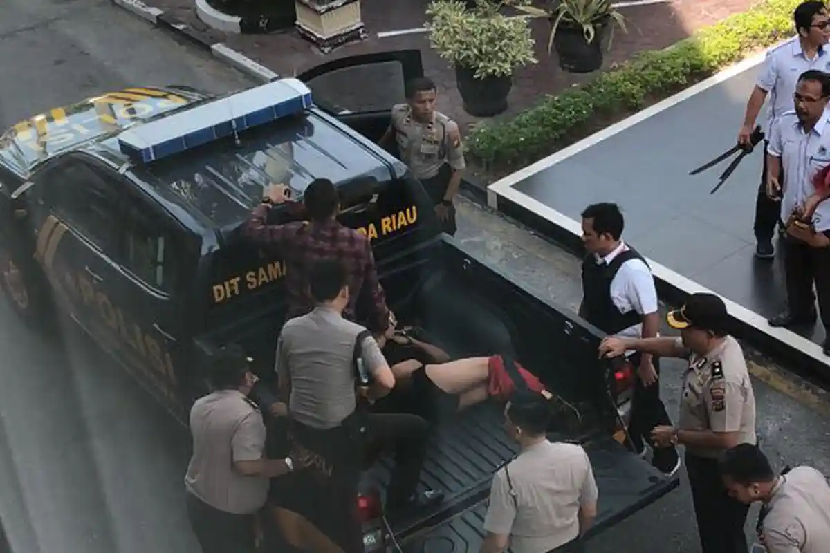 Ini Identitas 4 Terduga Teroris yang yang Tewas Setelah Serang Mapolda Riau