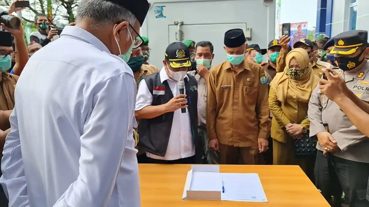 Diangkut Kapal Aceh Hebat 1, Sebanyak 1315 Vaksin Sinovac Tiba di Simeulue