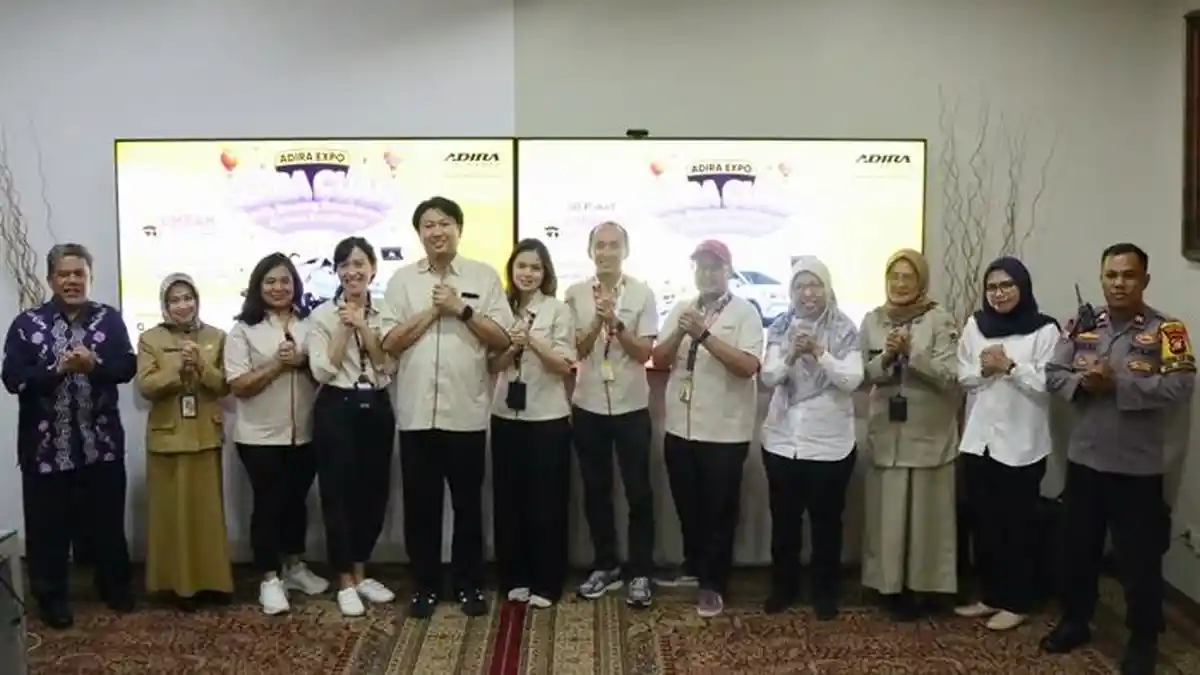 Ratusan Konsumen Adira Finance Dapat Hadiah Umrah Melalui Program UMRAH Untuk Sahabat