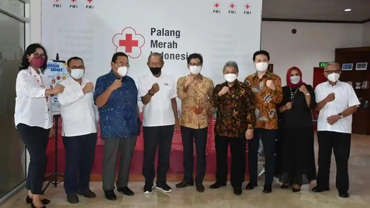 Mitsubishi Donasikan Rp 2 Miliar kepada Palang Merah Indonesia 