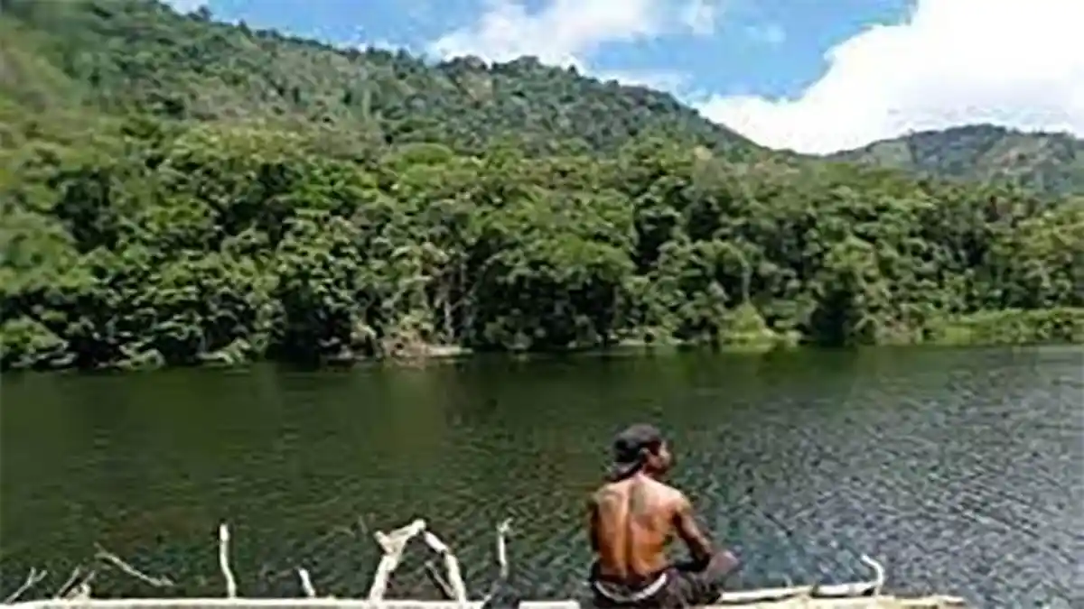 Wisata NTT Danau Tiwu Sora, Keindahan yang Tersembunyi di Puncak Bukit di Ende