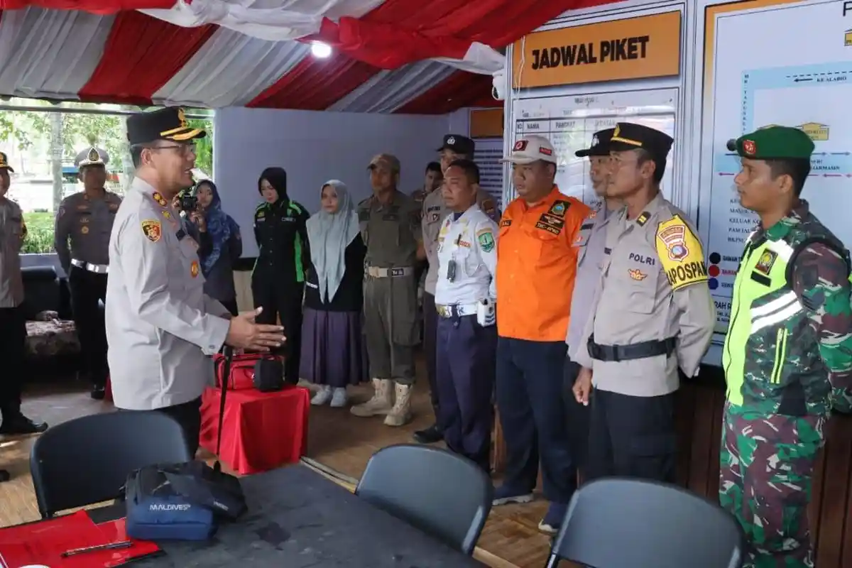 Cek Pos Pelayanan dan Pengamanan Nataru, Kapolres HSU Tekankan Patroli Titik Rawan