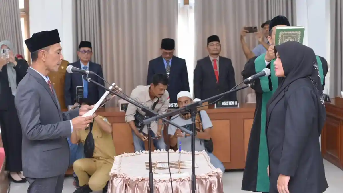 Uswatun Khairat Resmi Sebagai Anggota DPRK Bireuen