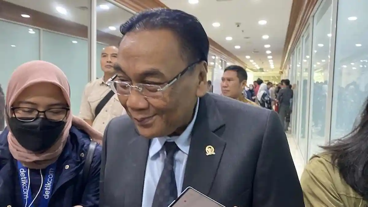 Politikus PDIP Minta Kader Tegak Lurus Perintah Megawati Soal Wacana Duet Prabowo-Ganjar