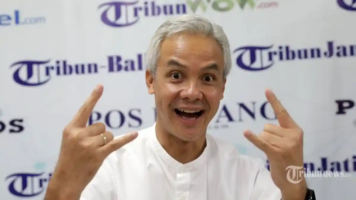 Usai Tugas Sebagai Gubernur Jawa Tengah, Ganjar Pranowo Berangkat Umroh ke Tanah Suci