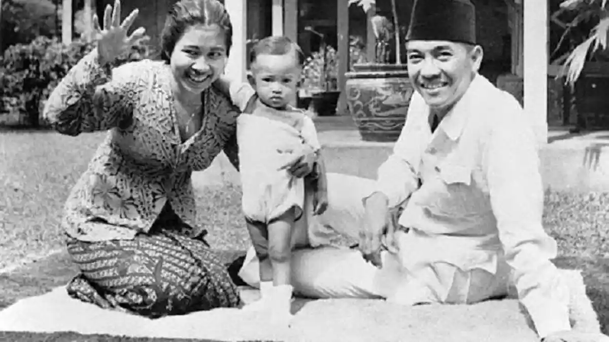 Sosok Inggit Garnasih, Perempuan Tangguh yang Setia Menemani Soekarno