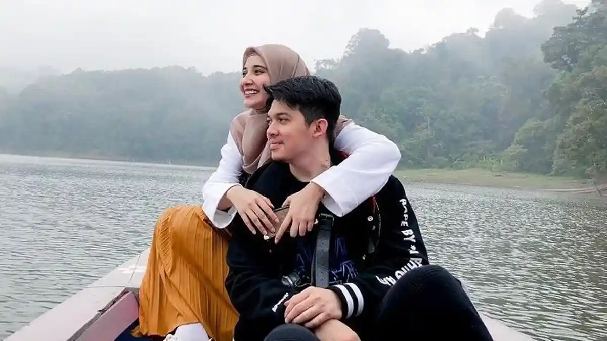 Zaskia Sungkar Rindu Irwansyah Berambut Gondrong Lagi