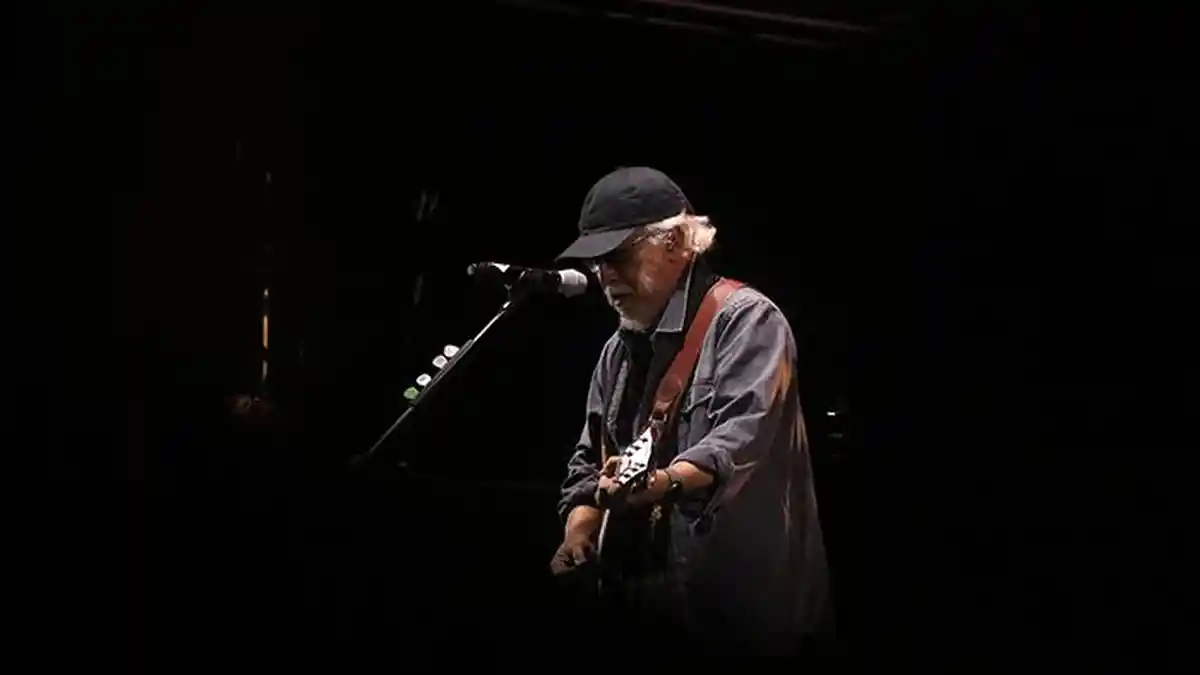 FOTO Iwan Fals Konser di Lhokseumawe - Iwan-Fals-Konser-di-Lhokseumawe5.jpg