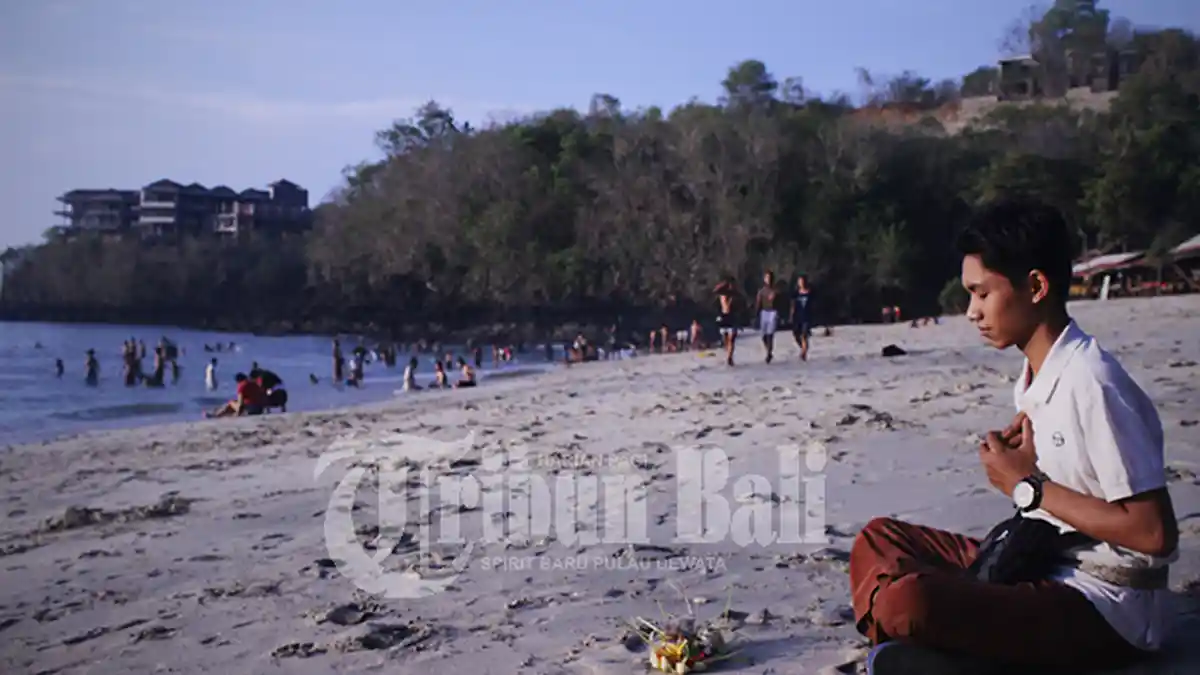 Apa yang Dilaksanakan Saat Banyu Pinaruh? Berikut Penjelasannya