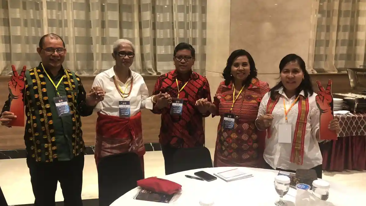 Hadiri Debat Cagub NTT, Sekjen PDIP Apresiasi Mama Emi