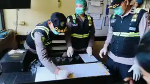 Belasan-Anggota-Polri-Dites-Urine-di-Jembrana-Bali-Upaya-Pencegahan.jpg