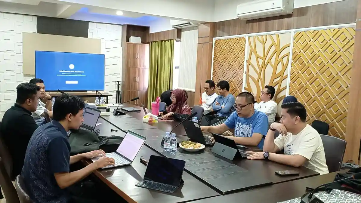 Bapperida Sulbar Coaching Clinic Sinkronisasi RPJMD dan Renstra-PD 2025-2029